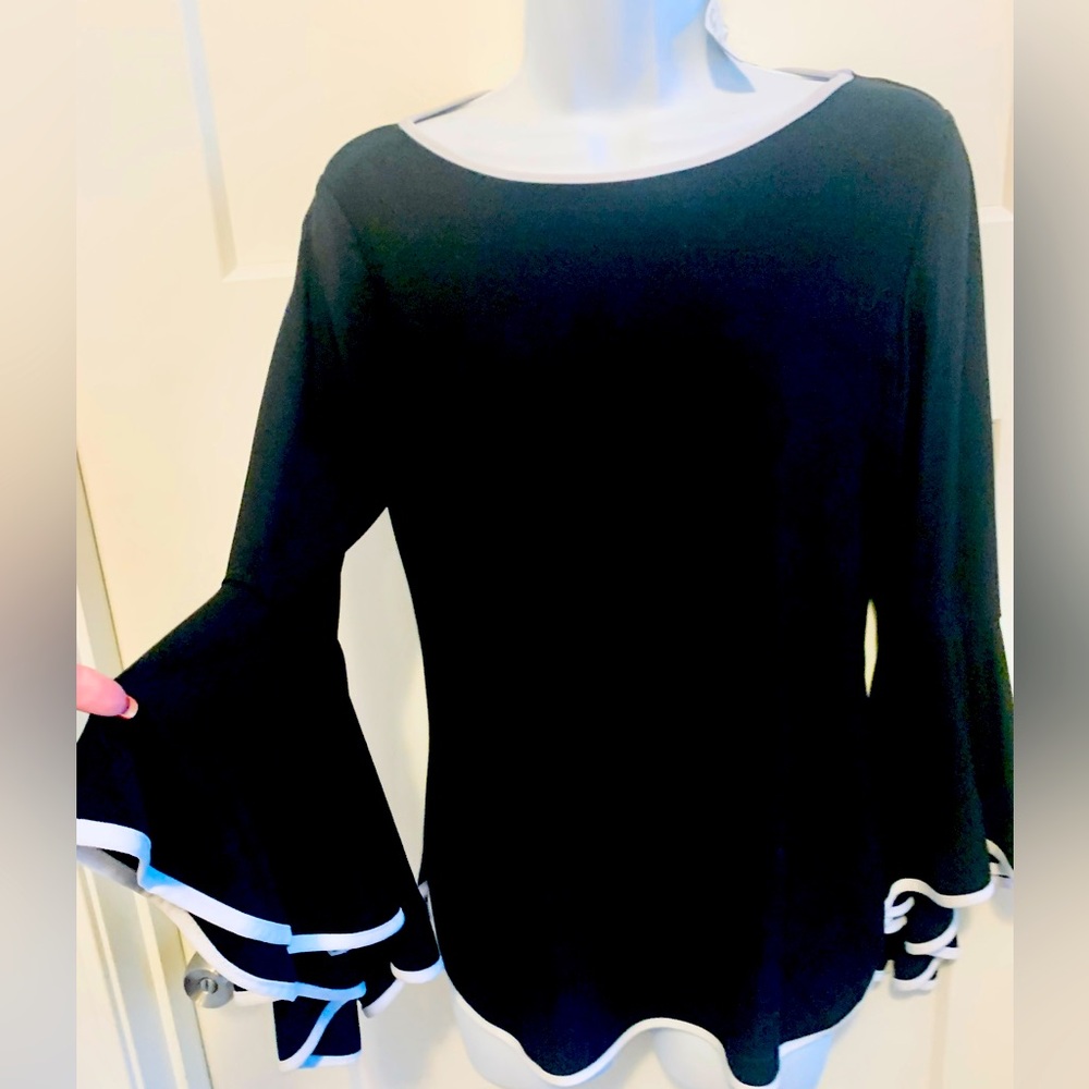 COCO BIANCO NWT SEXY RUFFLE BELL SLEEVE SHIRT BLACK W/ WHITE TRIM STRETCHY